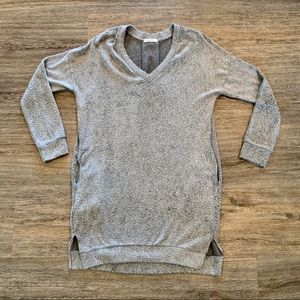 🔥PRICE DROP🔥 Super soft tunic sweater w pockets!